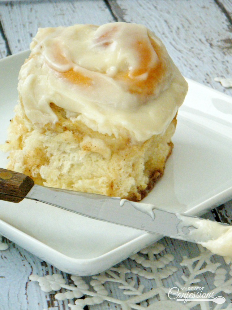 Easy Homemade Cinnamon Rolls are the best homemade cinnamon rolls ever! They beat Cinnabon cinnamon rolls hands down! This family favorite recipe is quick and easy to follow too.
