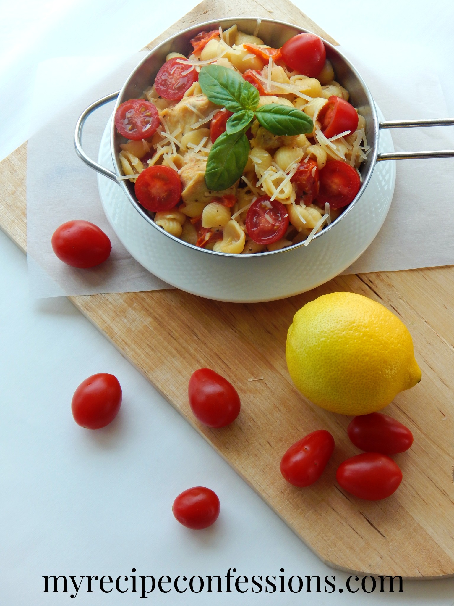 one-pan-lemon-chicken-pasta-with-tomatoes