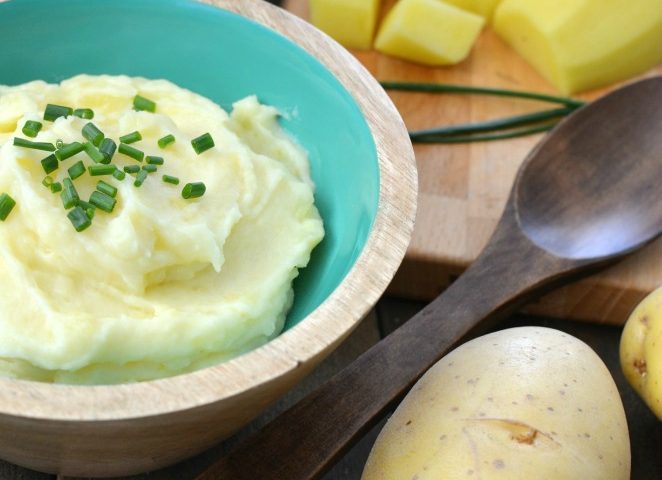 Creamy Slow Cooker Mashed Potatoes will change your life! The cream cheese and garlic gives the potatoes a rich creamy flavor that can't be beat. This make a head recipe is the best and are perfect for Thanksgiving or really any meal! 