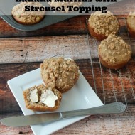 Banana Muffins with Strussel Topping