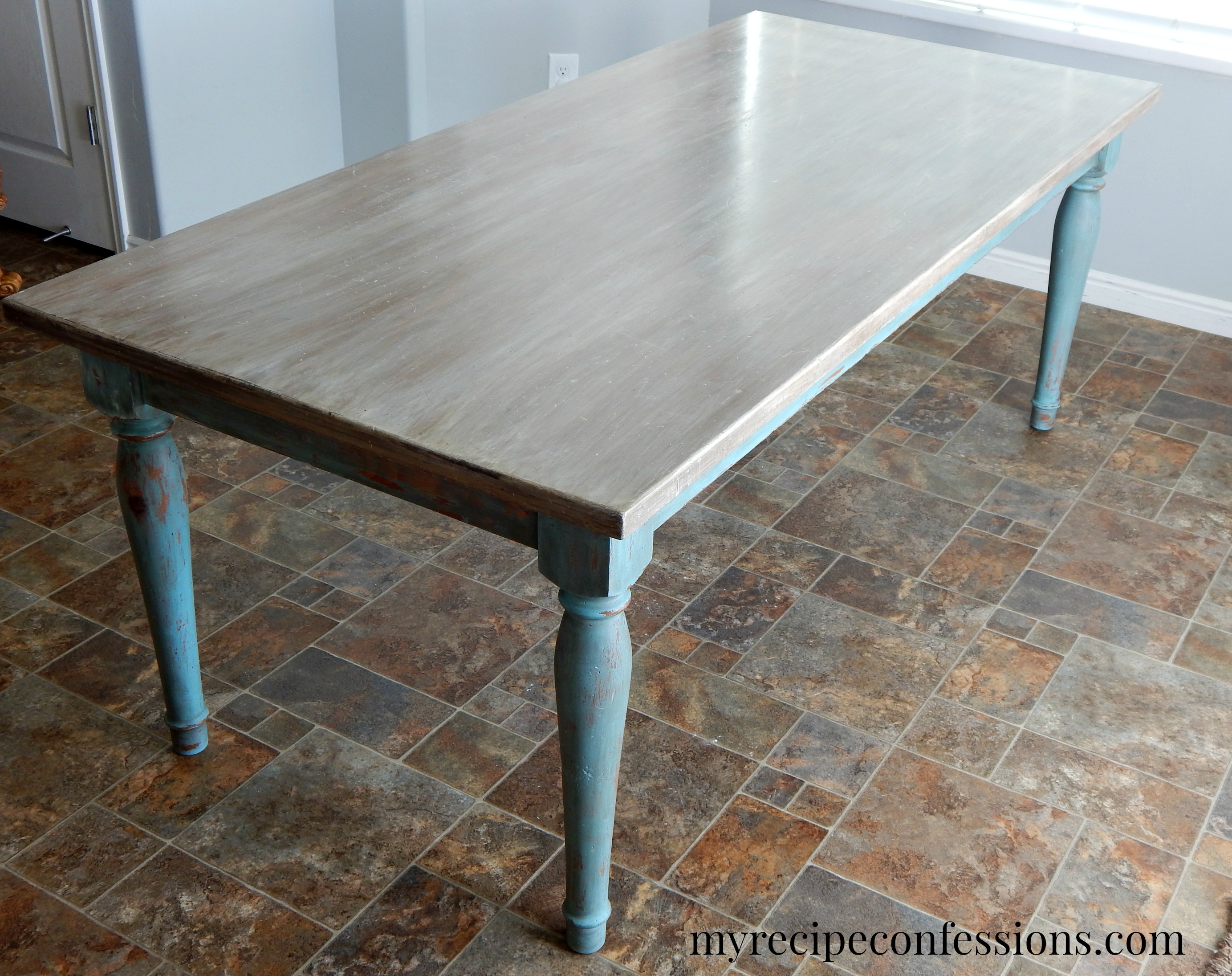 Chalk Paint Table Makeover